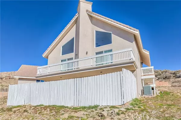 Lake Elizabeth, CA 93532,14838 Sunnydale DR