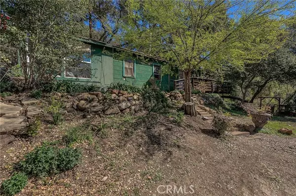 Topanga, CA 90290,20610 Hillside DR