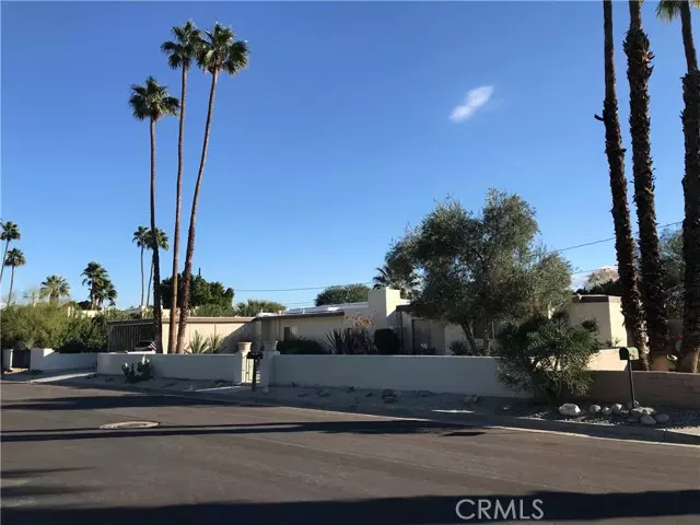 1057 E Buena Vista DR, Palm Springs, CA 92262