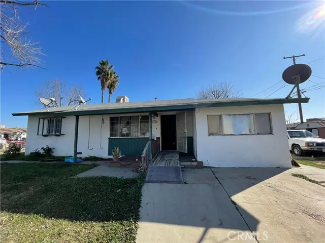 Bakersfield, CA 93304,3204 S I St