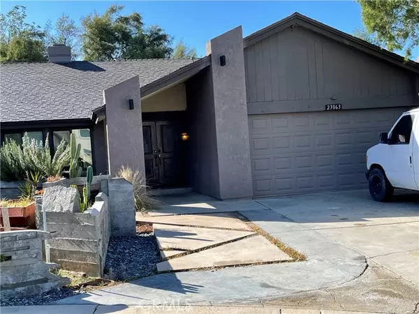 Grand Terrace, CA 92313,23063 Siskin CT