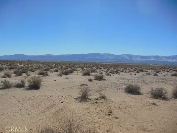 Lucerne Valley, CA 92536,139 Cuarto