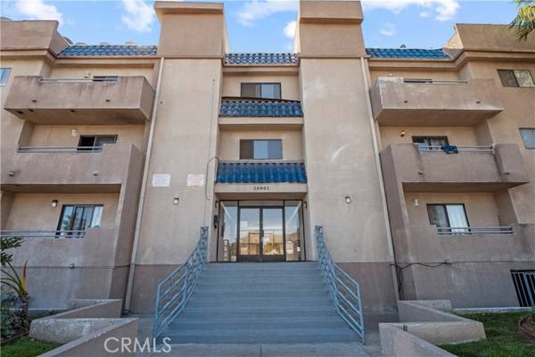 10901 Laurel Canyon BLD 108, San Fernando, CA 91340