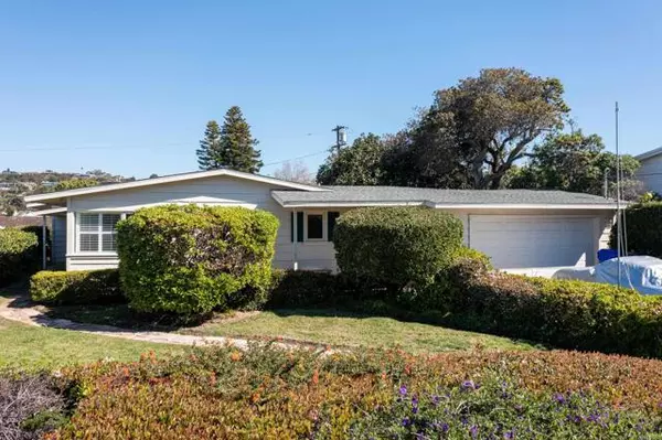 7951 Avenida Alamar, La Jolla, CA 92037