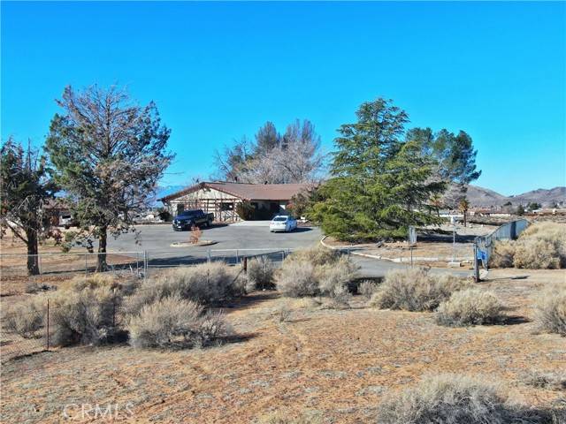 22149 Waalew RD, Apple Valley, CA 92307
