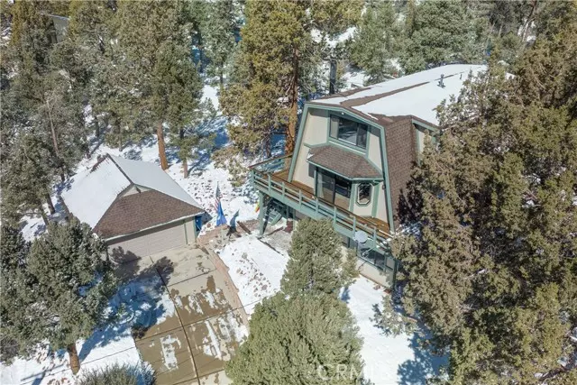 1117 Crater Mountain DR, Big Bear City, CA 92314