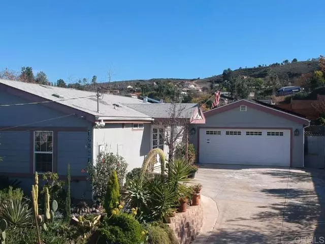 12261 Rockcrest Rd, Lakeside, CA 92040