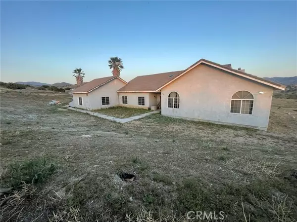 Agua Dulce, CA 91390,32026 Avenida Donari