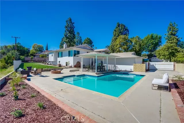 2126 Choral Dr, La Habra Heights, CA 90631