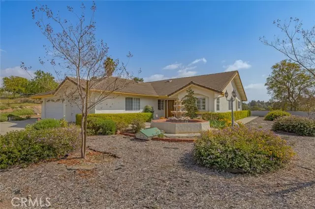 2265 Mil Sorpresas DR, Fallbrook, CA 92028