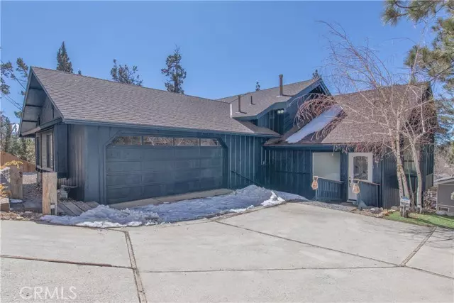 986 Feather Mountain DR, Big Bear City, CA 92314