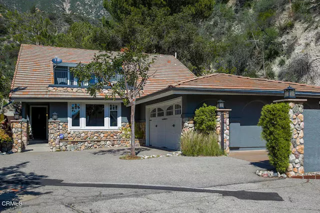 2703 Starfall DR, La Crescenta, CA 91214