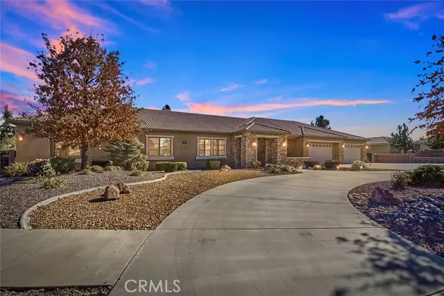 12058 Lamplighter LN, Oak Hills, CA 92344