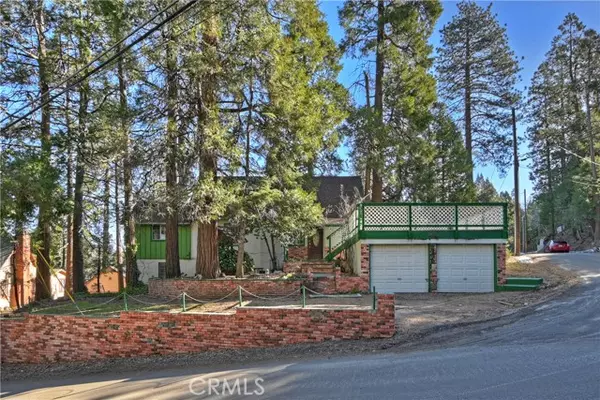 Crestline, CA 92325,24007 Scenic DR