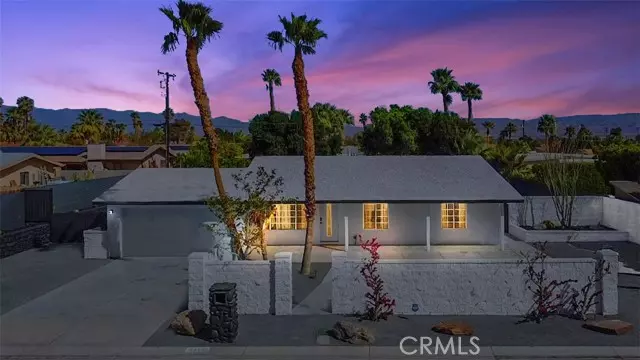 2300 E Hildy LN, Palm Springs, CA 92262