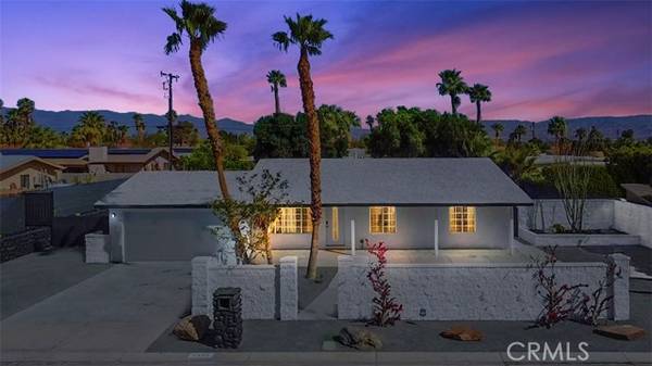 2300 E Hildy LN, Palm Springs, CA 92262