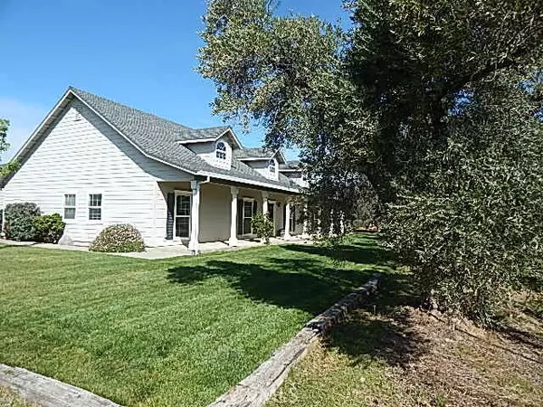 Corning, CA 96021,4925 Lobinger AVE