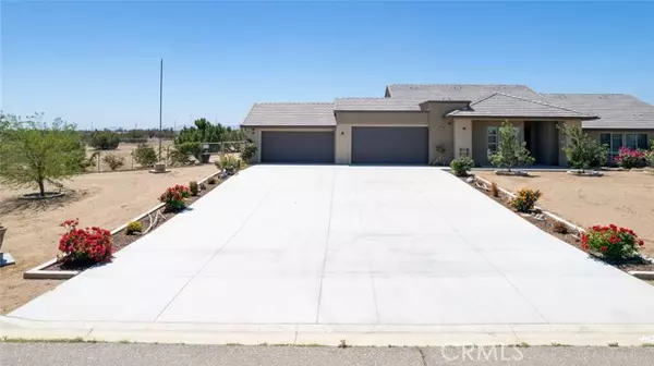 Oak Hills, CA 92344,9879 Silver Palm DR