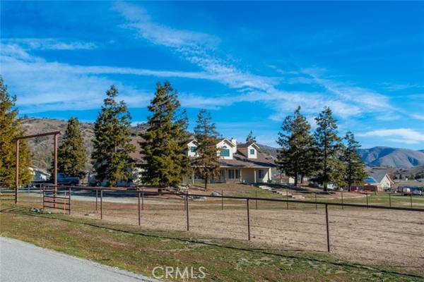 21230 Yearling PL, Tehachapi, CA 93561