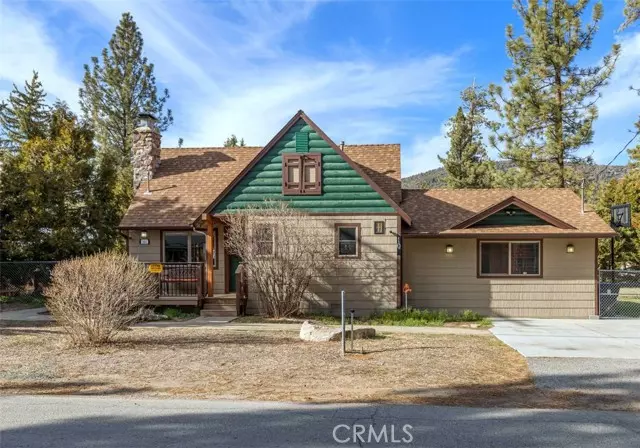 105 Arbor LN, Big Bear City, CA 92314