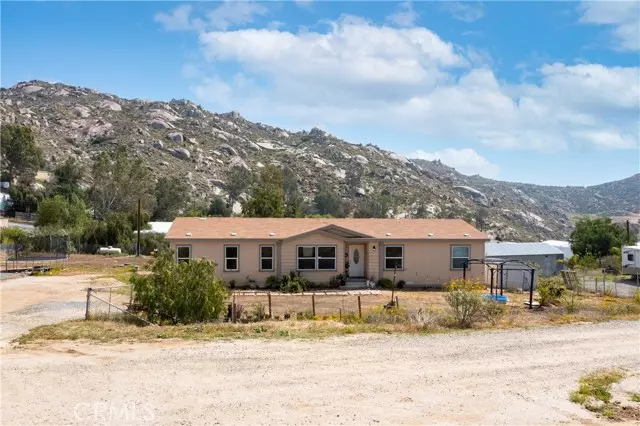 25450 Granite VLY, Homeland, CA 92548