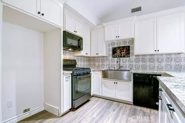 21312 Community ST, Canoga Park, CA 91304