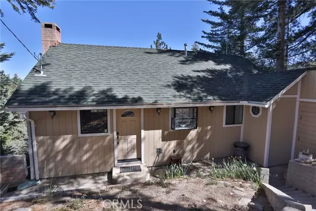 25082 Grandview DR, Crestline, CA 92325