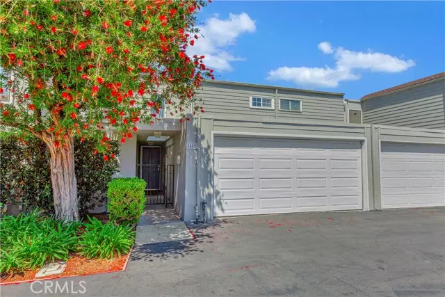 2449 Marseilles WAY, Costa Mesa, CA 92627