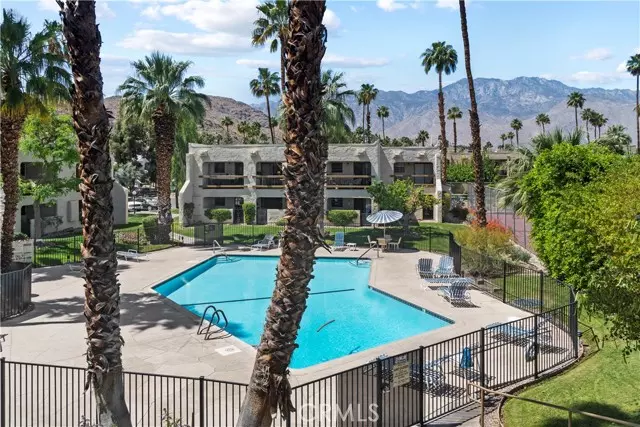 5300 E Waverly DR C16, Palm Springs, CA 92264