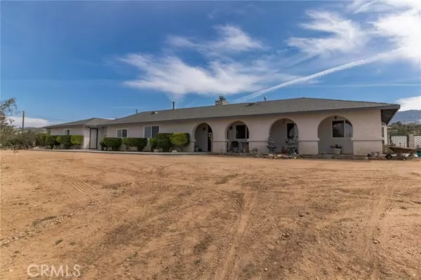 8801 Sky Line DR, Pinon Hills, CA 92372