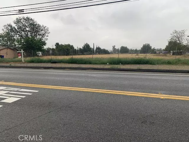 Bloomington, CA 92316,18163 San Bernardino AVE