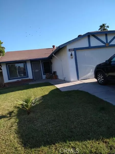 2331 W Heil AVE, El Centro, CA 92243