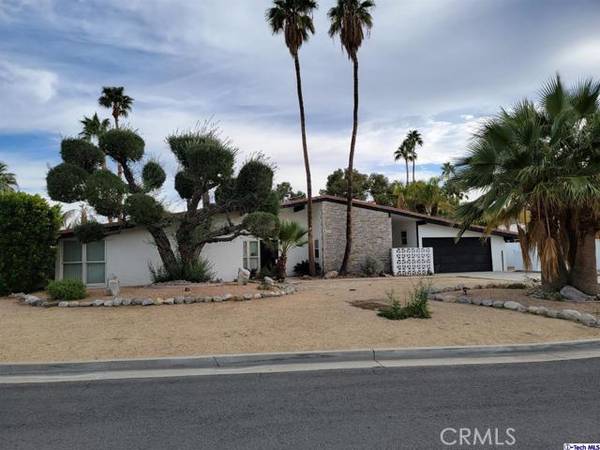 4995 E Cherry Hills DR, Palm Springs, CA 92264