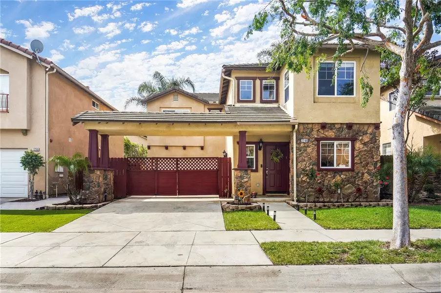 2246 Reina CIR, Oxnard, CA 93030