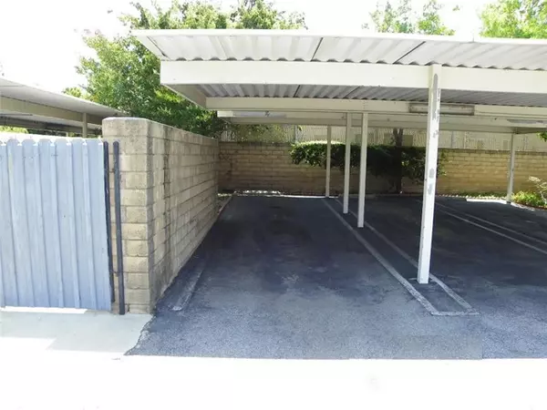 Canoga Park, CA 91304,8463 De Soto AVE 12