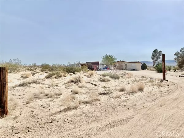 Landers, CA 92285,58117 Fancher RD