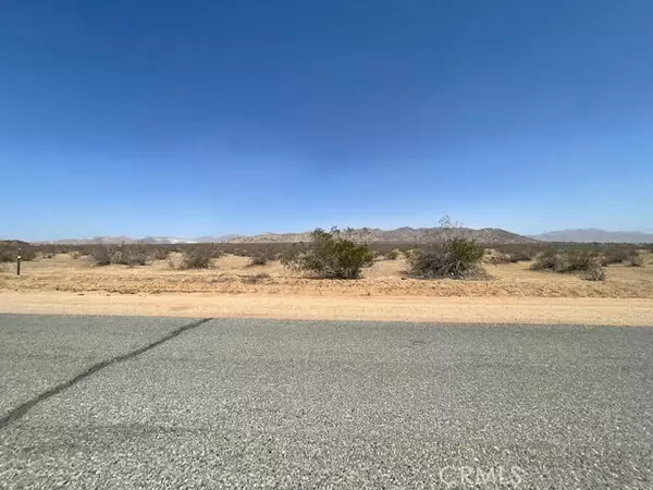 Apple Valley, CA 92307,0 Navajo RD