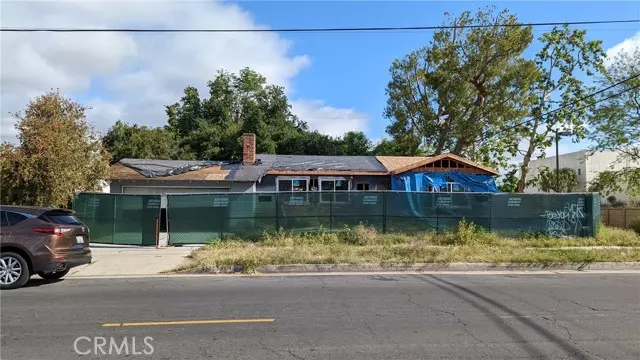 21601 Schoenborn ST, Canoga Park, CA 91304