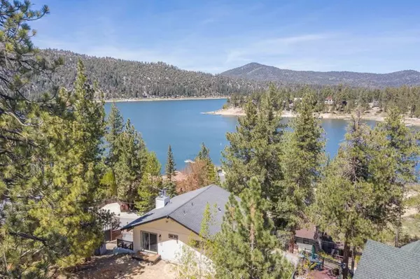 Big Bear Lake, CA 92315,772 Cove DR