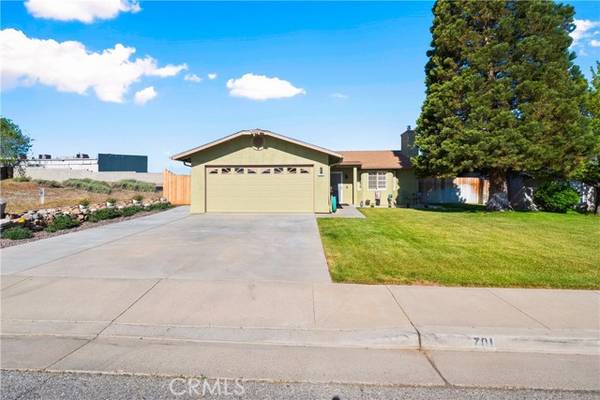 701 Las Colinas ST, Tehachapi, CA 93561