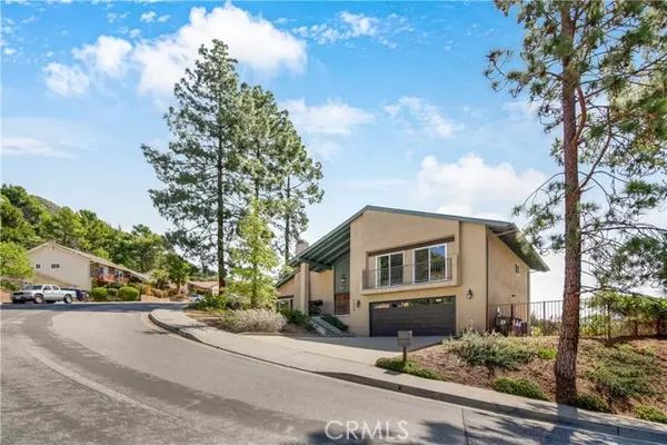 La Crescenta, CA 91214,3040 Hopeton RD