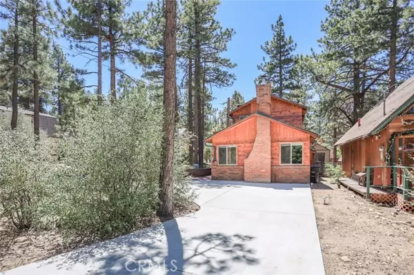 Sugarloaf, CA 92386,190 Spruce LN