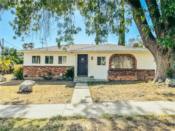 7005 Louise AVE, Lake Balboa, CA 91406