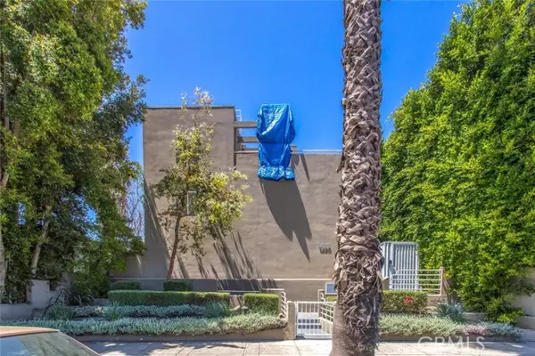 Santa Monica, CA 90404,1422 19 street D