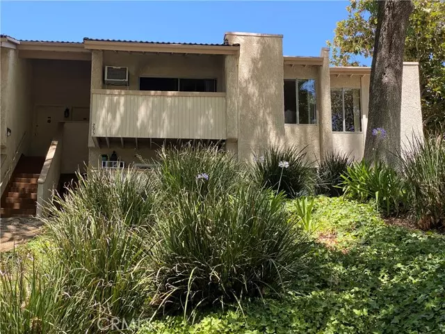 28915 Thousand Oaks BLD 295, Agoura Hills, CA 91301