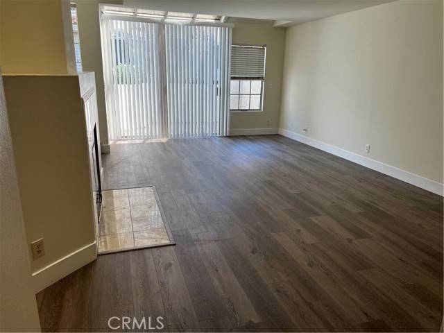 Calabasas, CA 91301,4240 Lost Hills RD 2103