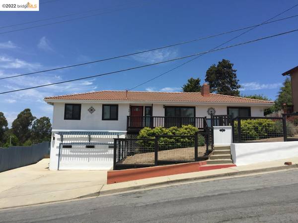 16 Claremont St, Watsonville, CA 95076