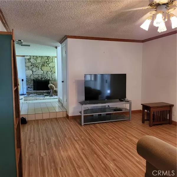 Canyon Country, CA 91387,16525 Fairglade ST