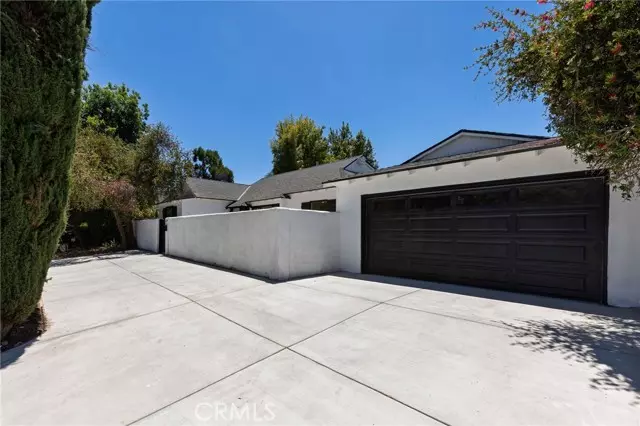 3769 Laurel Canyon BLD, Studio City, CA 91604