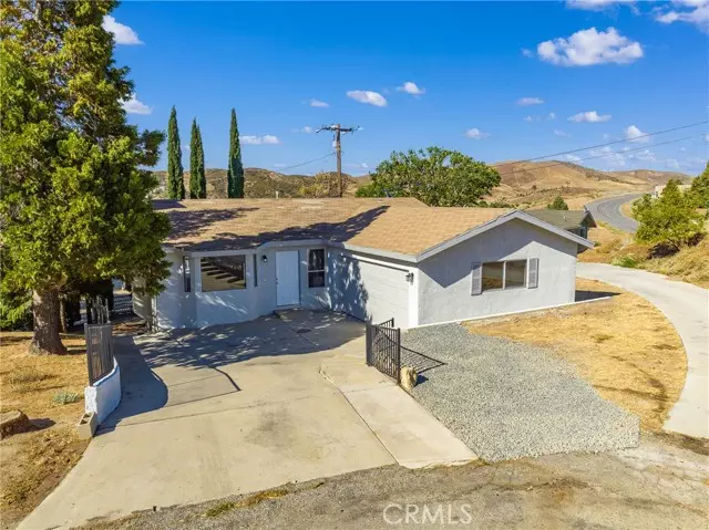 14805 Nearside RD, Lake Elizabeth, CA 93532